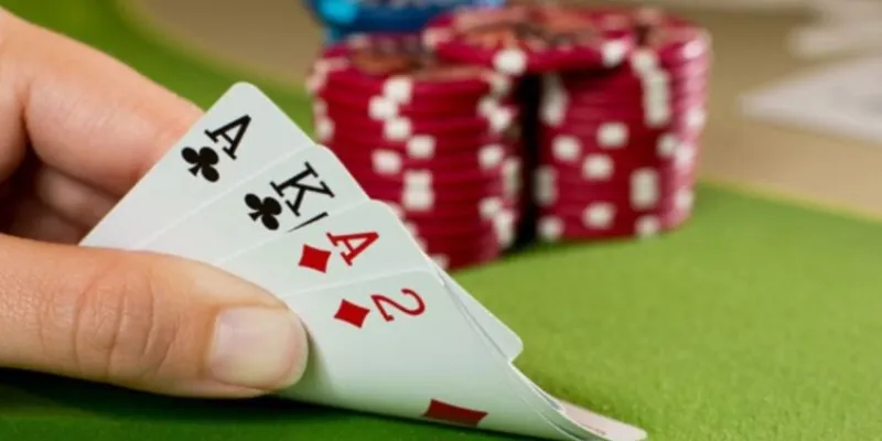 Cách giữ bài và đánh ra đúng lúc trong Cát Tê?